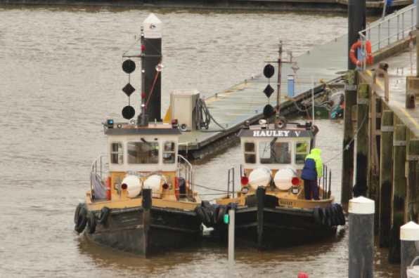 17 February 2020 - 08-46-16 
It looks to malice Hauley V has had a bit of a spruce up. The Dartmouth Lower Ferry tug getting a bit of a makeover.